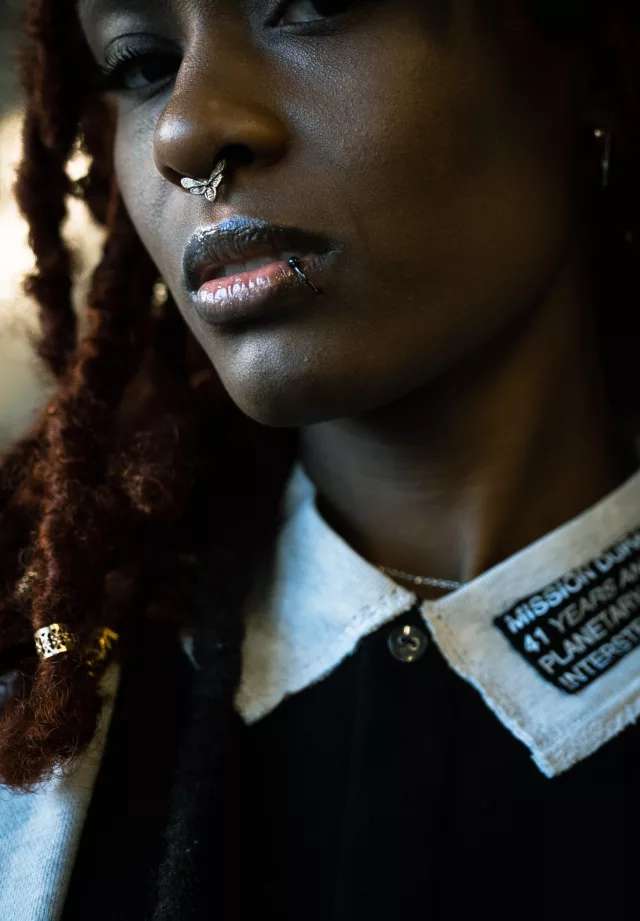 photographer_ Patrick Tichy , Avatar_ @mae_b_pssst , Design Template_ @oversized_studio