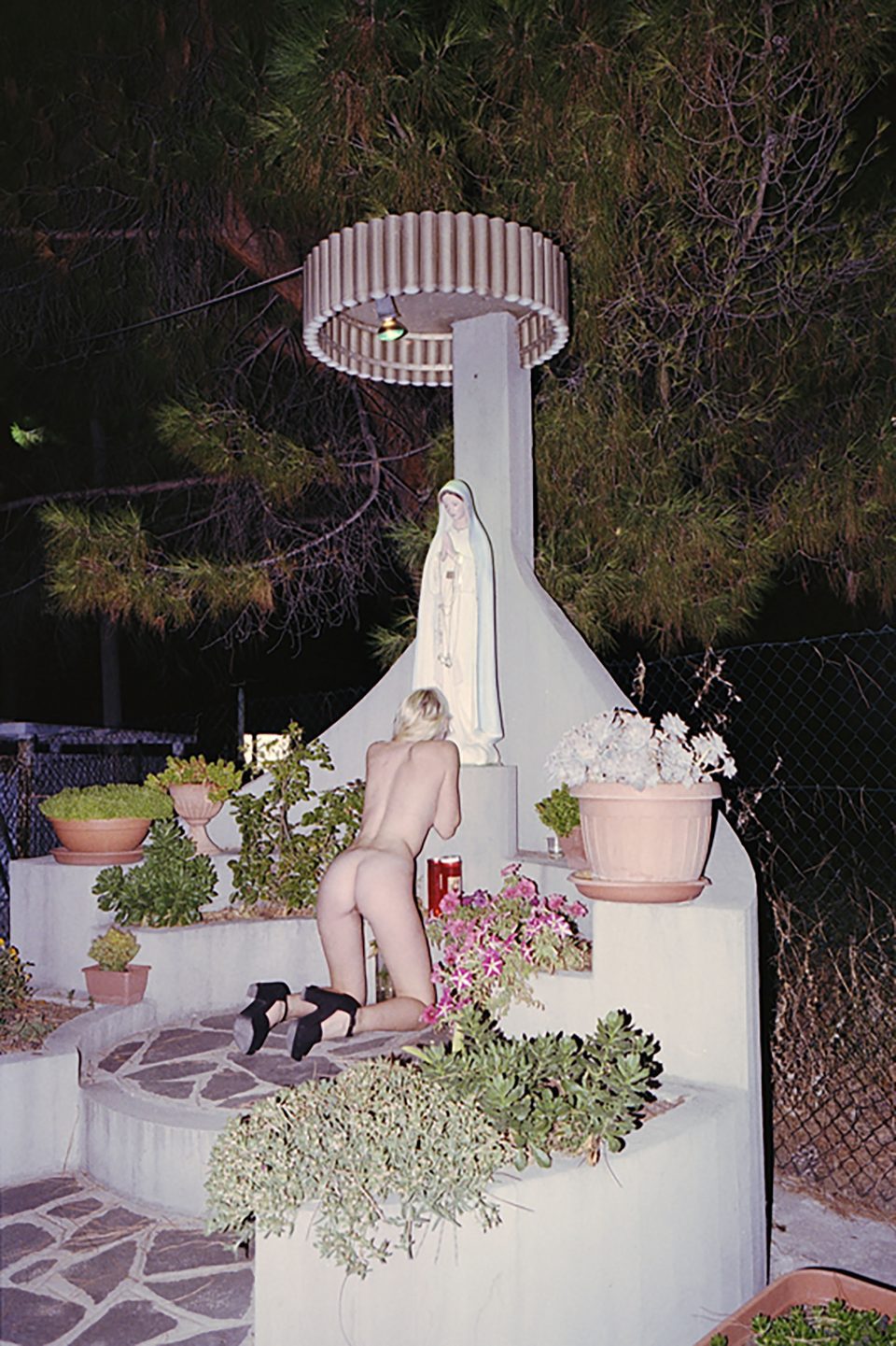 5D14AD22-5843-4D6F-B5C0-42D7127C318E